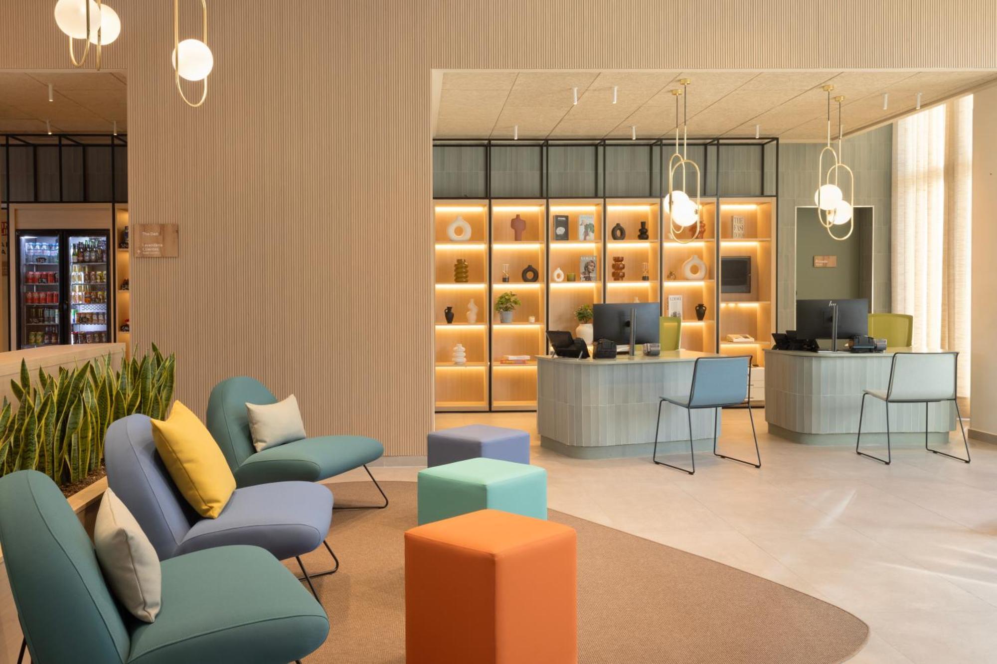 Staybridge Suites & Apartments Malaga By Ihg Exterior foto